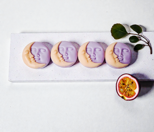 Passionfruit Martini Large Soy Wax Melts | 100% Vegan And Non-Toxic | 4 x 50g