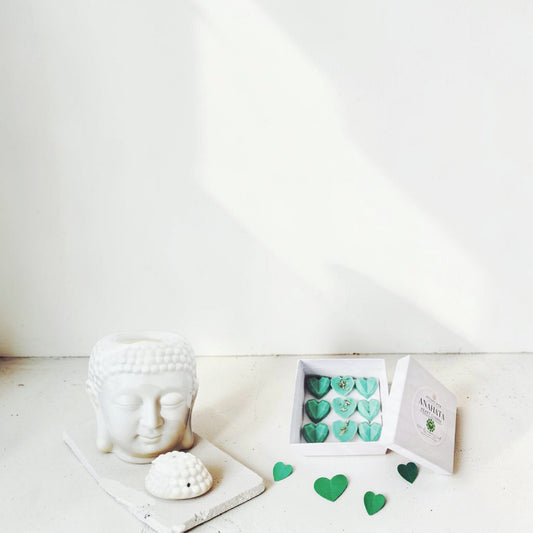Heart Chakra Soy Wax Melts + Buddha Burner In Grey Gift Set