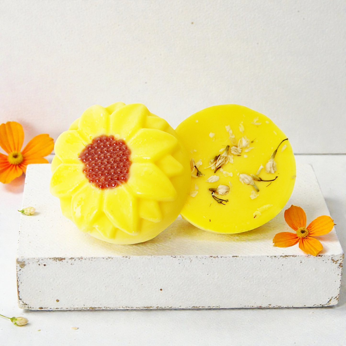 Botanical Wax Melt Sunshine Bursts Large Sunflower | 2 Pack: 7cm x 7cm Each